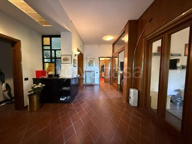 Villa Indipendente in vendita a Terni, Umbria