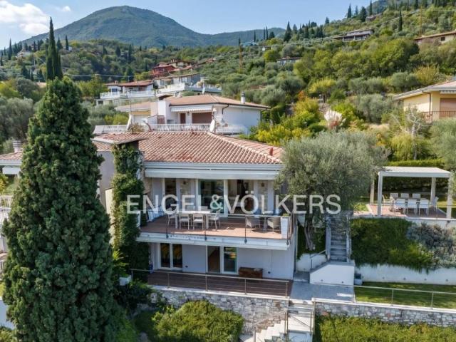 Villa Indipendente in vendita a Comunità Montana Parco Alto Garda bresciano, Toscolano Maderno