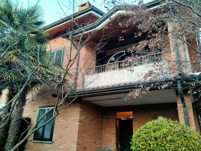 Villa Indipendente in vendita a Pineta, Tradate