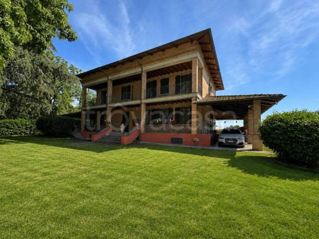 Villa Indipendente in vendita a Traversetolo, Reggio Emilia