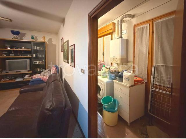 Villa Indipendente in vendita a Borgo Candelosa, Tresignana