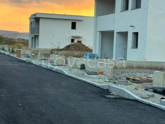 Villa Indipendente in vendita a Unione dei comuni Valli del Reno, Lavino e Samoggia, Reggio Emilia