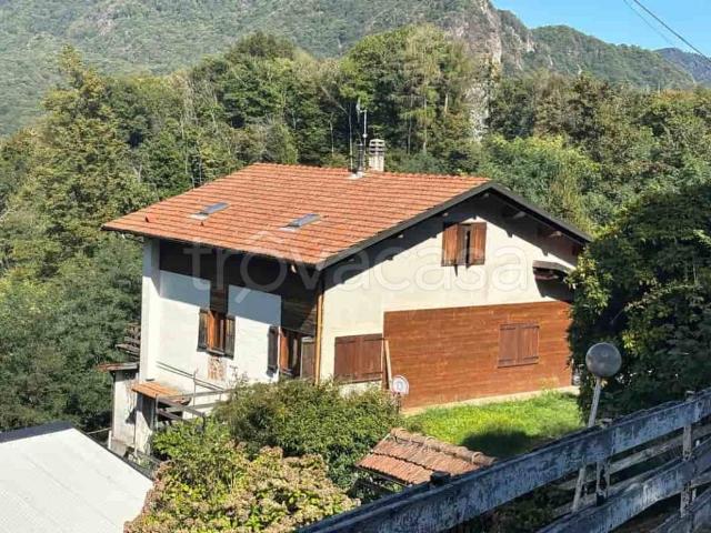 Villa Indipendente in vendita a Parone, Varallo