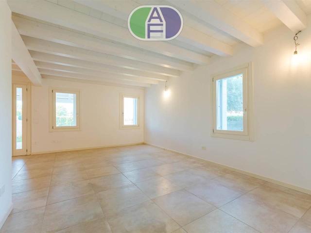 Villa Indipendente in vendita a Chirignago-Zelarino, Venezia