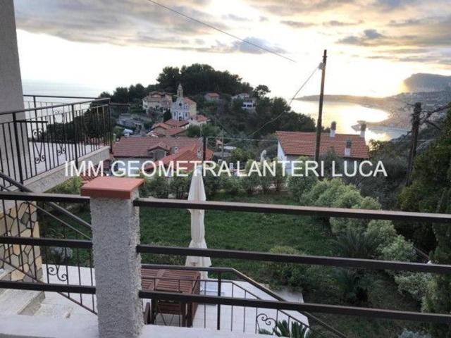 Villa Indipendente in vendita a Ventimiglia, Liguria