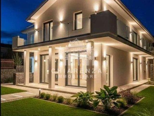 Villa Indipendente in vendita a Sambuco, Viagrande