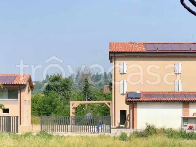 Villa Indipendente in vendita a Unione di comuni Terre di Castelli, Vignola