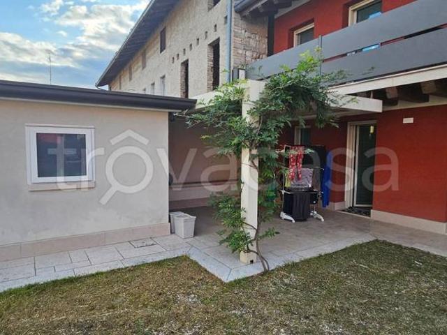 Villa Indipendente in vendita a Fontanafredda / Fontanefrede, Pordenone / Pordenon
