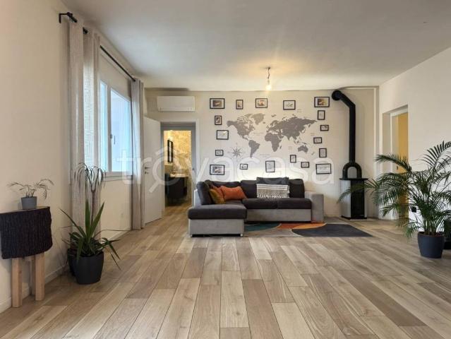 Villa Indipendente in vendita a Alonte, Vicenza
