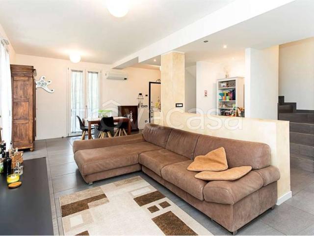 Villa Indipendente in vendita a Alserio, Lombardia