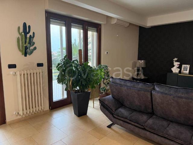Villa Indipendente in vendita a Altamura, Bari