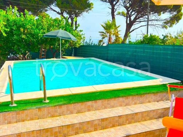 Villa Indipendente in vendita a Altavilla Milicia, Sicilia