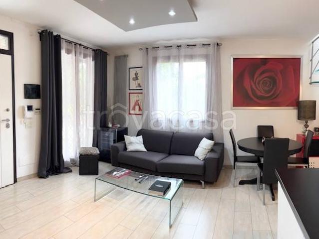 Villa Indipendente in vendita a Roma Capitale, Lazio