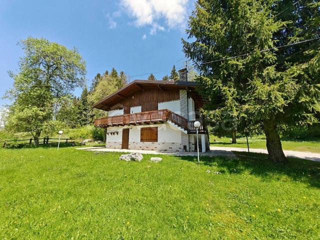 Villa Indipendente in vendita a Asiago, Veneto