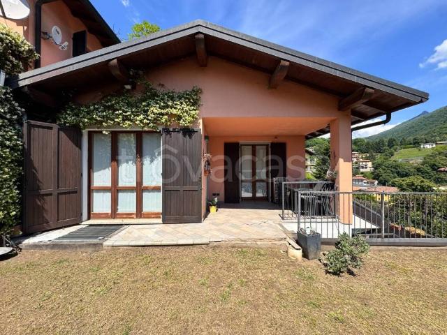 Villa Indipendente in vendita a Asso, Lombardia