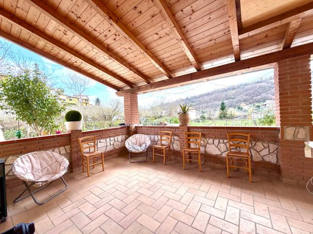 Villa Indipendente in vendita a Fiuggi, Lazio