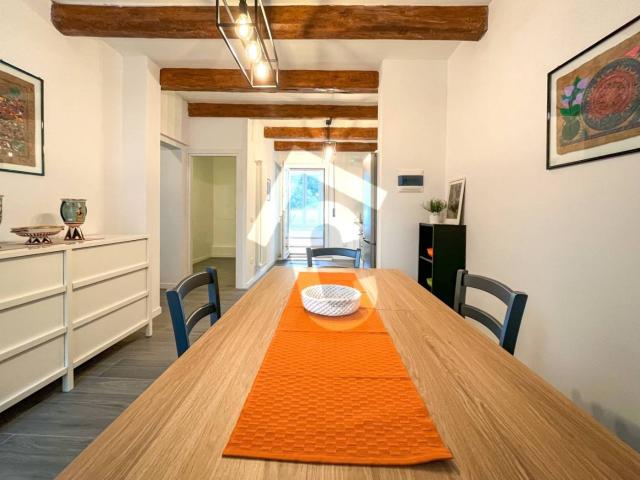 Villa Indipendente in affitto a Cinzano, Piemonte