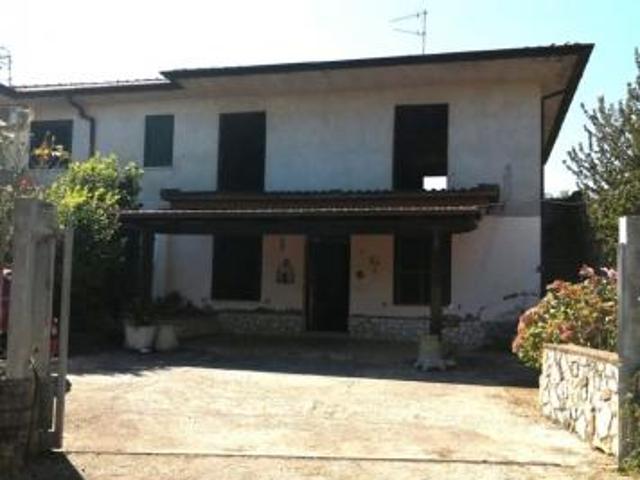 Villa Indipendente in vendita a Sezze, Lazio