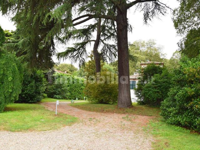 Villa Indipendente in affitto a Panocchia, Sorbolo