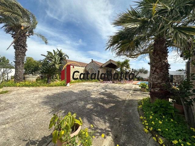 Villa Indipendente in affitto a Castelvetrano, Sicilia