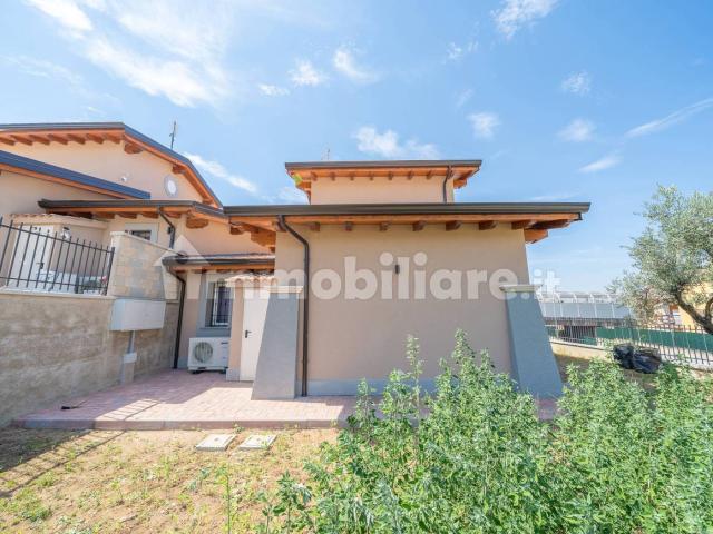 Villa Indipendente in affitto a Prato Fiorito, Roma Capitale