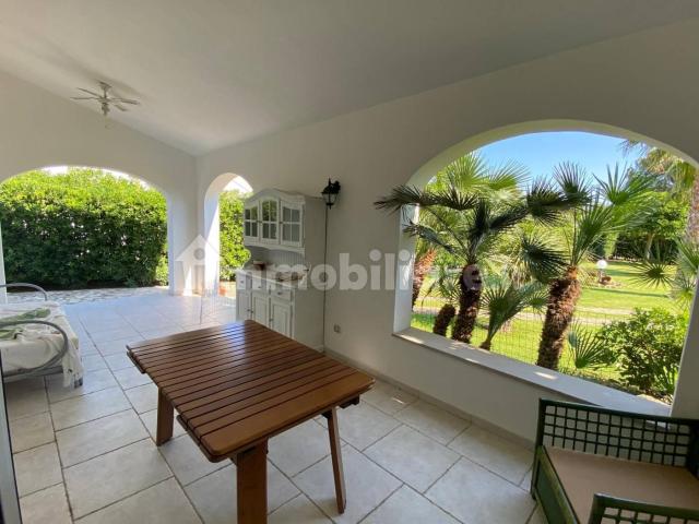 Villa Indipendente in affitto a Rosa Marina di Ostuni, Puglia