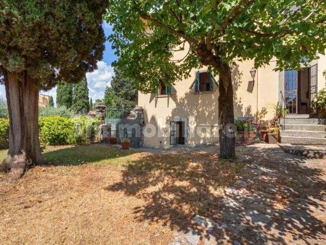 Villa Indipendente in affitto a Roma Imperiale, Forte Dei Marmi