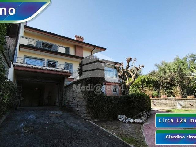 Villa Indipendente in affitto a Cassino Scanasio, Rozzano
