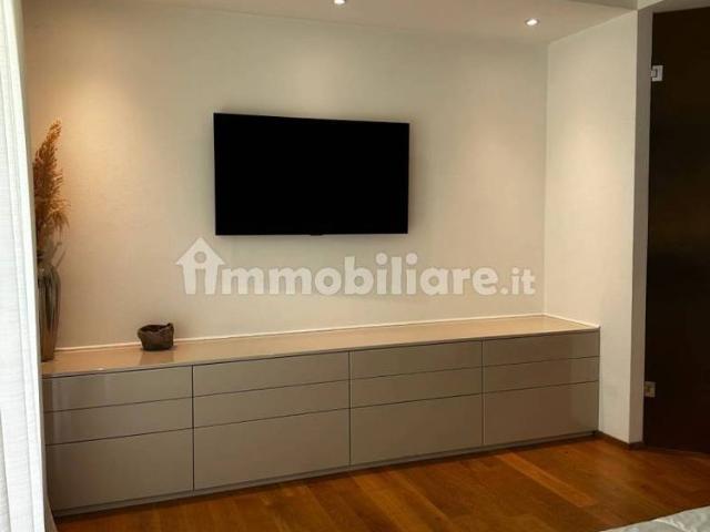 Villa Indipendente in affitto a Unione di Comuni Valdarno e Valdisieve, Pontassieve