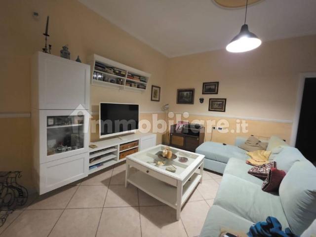 Villa Indipendente in affitto a Giugliano In Campania, Campania