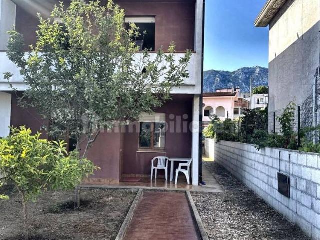 Villa Indipendente in affitto a Irgoli, Nuoro