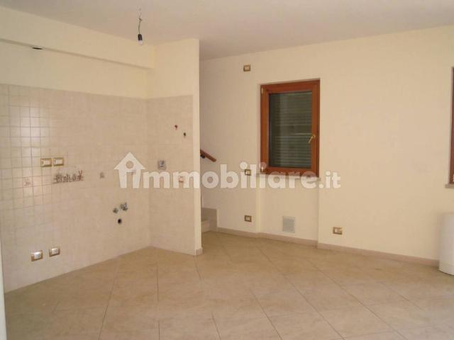 Villa Indipendente in affitto a Castel di Guido, Roma
