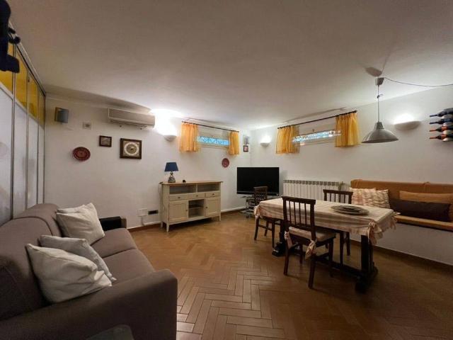 Villa Indipendente in affitto a Trepiccioni, Pozzuoli