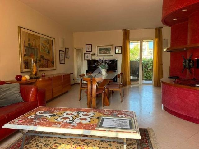 Villa Indipendente in affitto a Trepiccioni, Pozzuoli