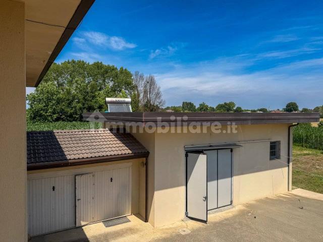 Villa Indipendente in affitto a Zero Branco, Veneto