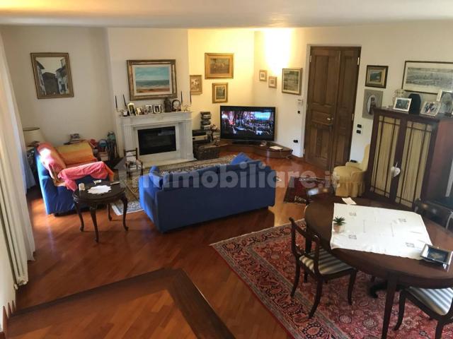Villa Indipendente in affitto a Tonfano, Toscana