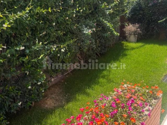 Villa Indipendente in affitto a Fregene, Roma Capitale