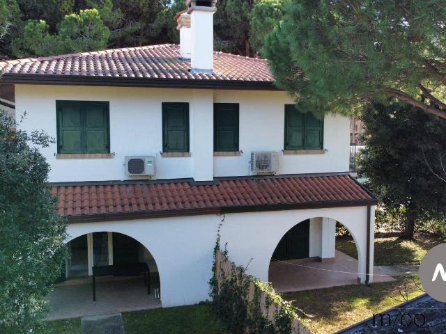 Villa Indipendente in affitto a Bibione Spiaggia, San Michele Al Tagliamento