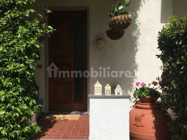 Villa Indipendente in affitto a Villafranca Di Verona, Veneto