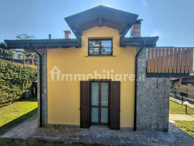 Villa Indipendente in affitto a Dorga, Castione Della Presolana
