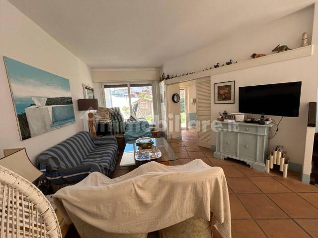 Villa Indipendente in affitto a Fregene, Roma Capitale