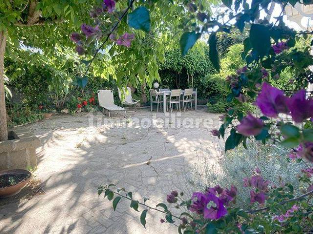 Villa Indipendente in affitto a Cava D'aliga, Sicilia