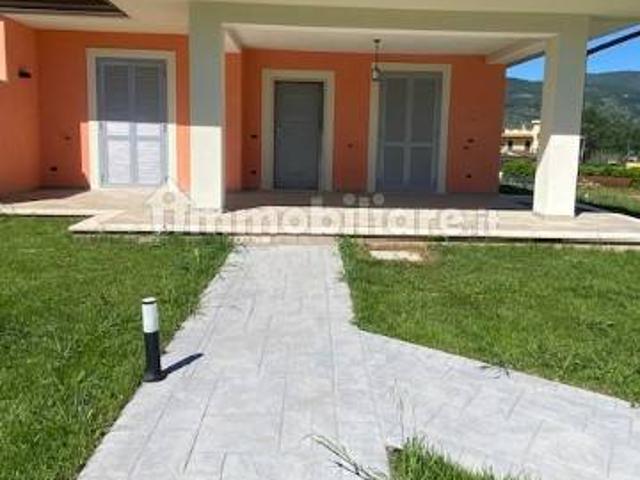 Villa Indipendente in affitto a Centro Est, Serra Riccò