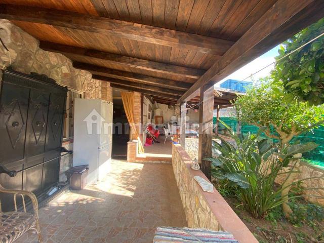 Villa Indipendente in affitto a Piraineto, Carini