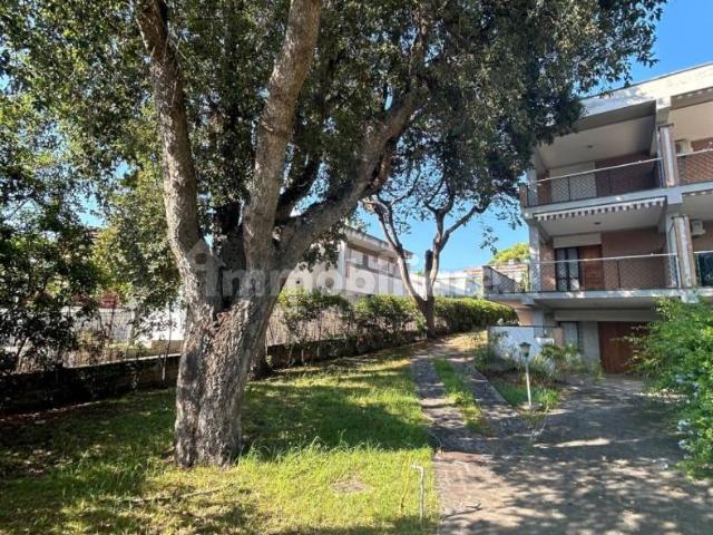 Villa Indipendente in affitto a Lido di Enea, Roma Capitale