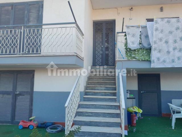 Villa Indipendente in affitto a Ischitella Lido, Castel Volturno