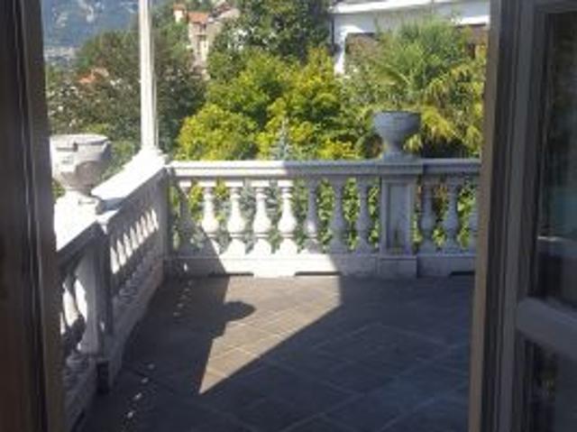 Villa Indipendente in vendita a Blevio, Como