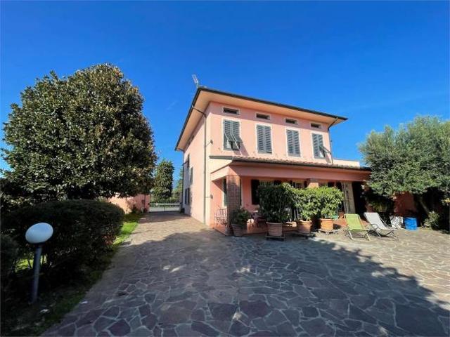 Villa Indipendente in vendita a Camigliano Santa Gemma, Capannori