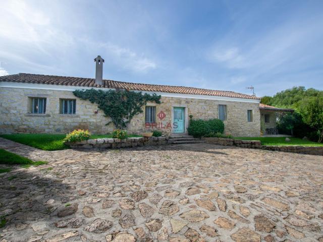 Villa Indipendente in vendita a Arzachena