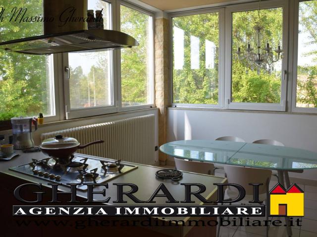 Villa Indipendente in vendita a Ferrara, Reggio Emilia